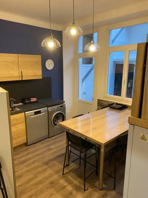 Gite De Tom Et Mag Classe 3 * Clevacances Villa Pontgibaud Exteriör bild