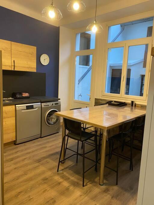 Gite De Tom Et Mag Classe 3 * Clevacances Villa Pontgibaud Exteriör bild