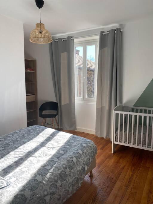 Gite De Tom Et Mag Classe 3 * Clevacances Villa Pontgibaud Exteriör bild