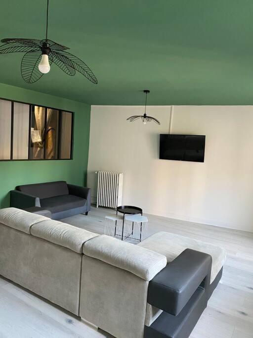 Gite De Tom Et Mag Classe 3 * Clevacances Villa Pontgibaud Exteriör bild