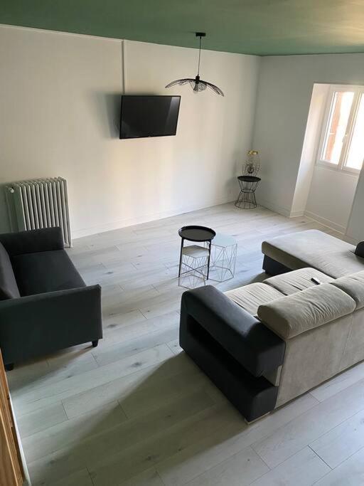 Gite De Tom Et Mag Classe 3 * Clevacances Villa Pontgibaud Exteriör bild