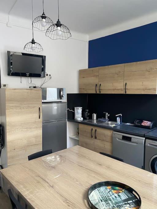 Gite De Tom Et Mag Classe 3 * Clevacances Villa Pontgibaud Exteriör bild
